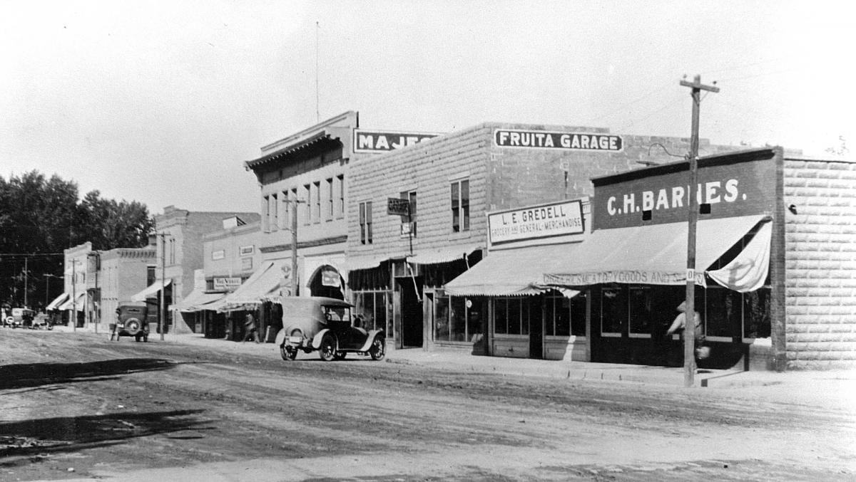 Aspen Ave in the 1920s.